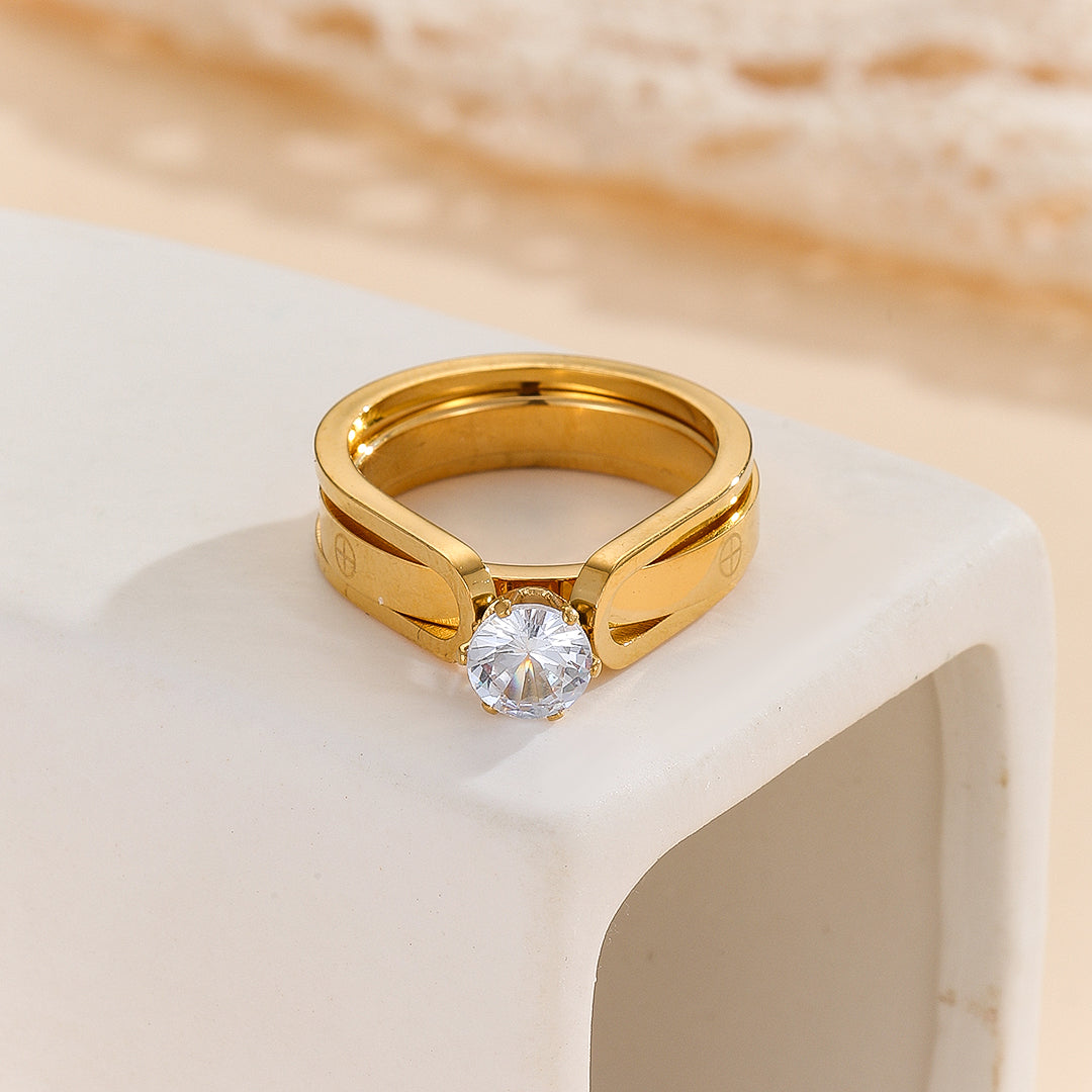 Elegant Golden Dou Halo Ring